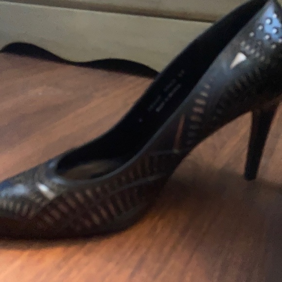 Shoes - Picture 2 of 5